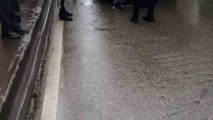 Elazığ'da motosiklet yayaya çarptı: 2 yaralı