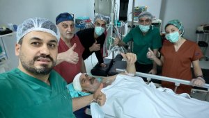Bilinci açık beyin ameliyatı oldu, "Ameliyatı sonuna kadar bire bir hissediyordum"