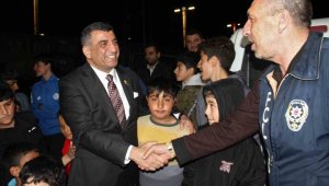 CHP'li Erol polislerle bir araya geldi