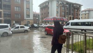 Elazığ'da sağanak yağış