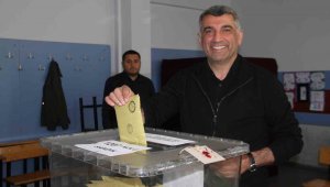 CHP Elazığ Milletvekili Erol oyunu kullandı