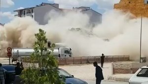 Elazığ'da 5 katlı bina korna sesi ile yıkıldı