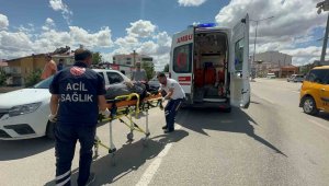 Elazığ'da otomobil şarampole uçtu: 5 yaralı
