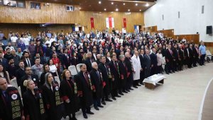 Elazığ'daki mezuniyet töreninde gözyaşları sel oldu