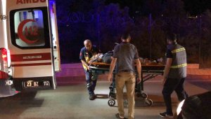 Elazığ'da iki otomobil çarpıştı: 1'i ağır 2 yaralı