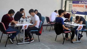 Satranç turnuvasında heyecan dolu anlar yaşandı
