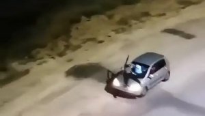 Elazığ'da akılalmaz seyahat kameraya yansıdı