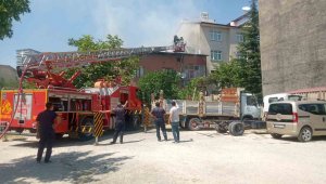 Elazığ'da çatı katı yangını korkuttu