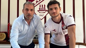Elazığspor yenilerle sözleşme imzaladı
