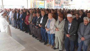 Gazze'de hayatını kaybedenler için gıyabi cenaze namazı kılındı