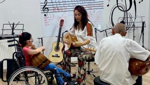 Elazığ'da özel gereksinimli çocuklara müzik ve drama eğitimi