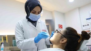 Diş hekimi Yüksel: ''Diş gıcırdatmanın yüzde 90'ı strese bağlı olarak ortaya çıkıyor''