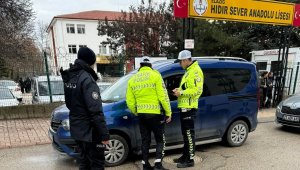 Elazığ'da okul önü denetimleri sürüyor