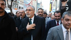 Çalışma ve Sosyal Güvenlik Bakanı Işıkhan esnafla bir araya geldi