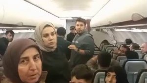 AnadoluJet uçağında panik: ''Bu uçakla uçmak istemiyorum''