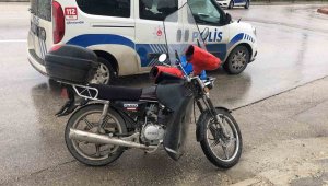 Elazığ'da motosiklet devrildi: 2 yaralı