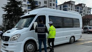 Elazığ'da okul önü denetimleri sürüyor