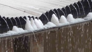 Elazığ'da sağanak ve dolu etkili oldu