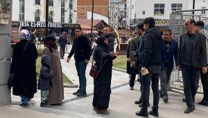 Zabıtalara, "Dişim ağrıyor hastaneye gideceğim" diyerek kaçan dilenci kamerada