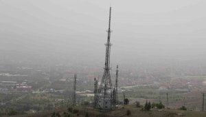 Elazığ'da toz taşınımı etkili oldu