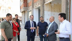 Başkan Şerifoğulları, yıkımı yapılacak eski ETSO binasında incelemede bulundu