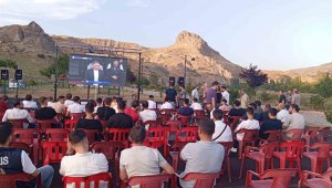 Palu'da milli maç heyecanı