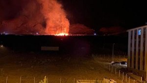 Yangın Elazığ'ın her yerini sardı: Baskil'de Belediye Başkanı acil yardım çağrısında bulundu