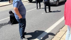 Elazığ'da araç yayalara çarptı: 2 yaralı