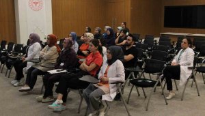 Elazığ'da sağlık çalışanlarına yönelik eğitimler sürüyor