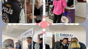 Elazığ'da polis ekipleri üniversite öğrencilerine SİBERAY Projesini anlattı