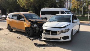 Elazığ'da trafik kazası: 2 yaralı