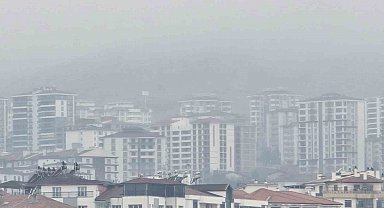 Elazığ'da yüksek kesimlerde yoğun sis etkisini sürdürüyor