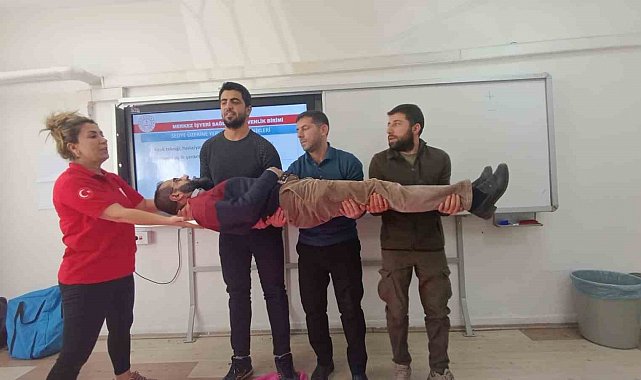 Elazığ'da arama-kurtarma ekibi ilk yardım eğitimlerini tamamladı