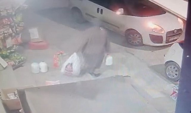 Elazığ'da ayran çalan kadın kameralara yakalandı