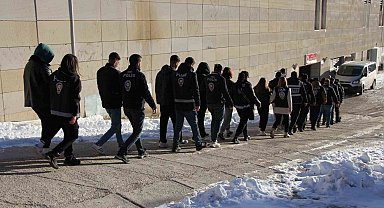 Elazığ merkezli 9 ilde dev siber dolandırıcılık operasyonu: 1 milyar liralık vurgun ortaya çıkarıldı