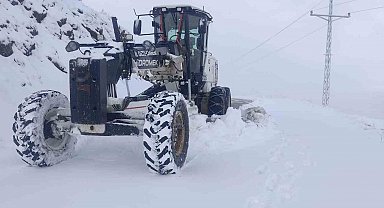 Elazığ'da 54 köy yolu ulaşıma açıldı, 59'unda çalışmalar sürüyor