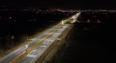 Elazığ'da ışıklandırılan şehirlerarası yollar daha güvenli hale getirildi