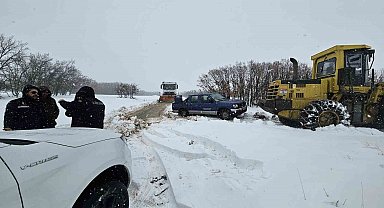 Elazığ'da kar yağışı etkili oldu: 530 köy yolu ulaşıma kapandı