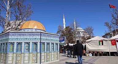 Elazığ'da Kubbetüs Sahra maketi kuruldu