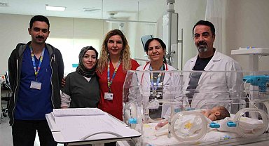 Doğuştan bağırsağının bir kısmı olmayan bebek Elazığ'da sağlığına kavuştu