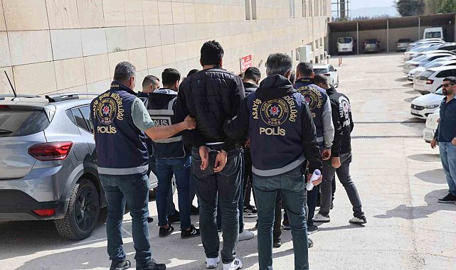 Elazığ'da 1 kişiyi öldüren ve 1 kadını yaralayan 6 şüpheli yakalandı