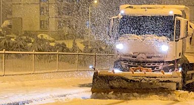 Elazığ'da Karla Mücadele Ekipleri çalışmalarını sürdürüyor