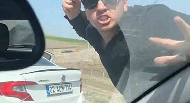 Elazığ'da sürücünün saldırıya uğradığı anlar kamerada