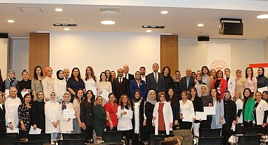 Elazığ'da ebelik, normal doğum bilgi ve beceri artırma, afete hazır olunuş eğitimi sertifika dağıtım töreni