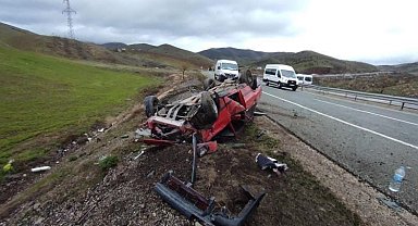 Elazığ'da otomobil takla attı: 3 yaralı