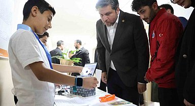 Öğrencilerin hazırladığı projeler, bilim merkezinde görücüye çıktı
