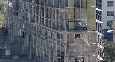 Çatıdaki tehlikeli çalışma kamerada