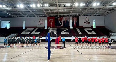 Elazığ, Türkiye voleybol yarı finallerine ev sahipliği yaptı