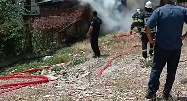 Elazığ'da odunluk yangını