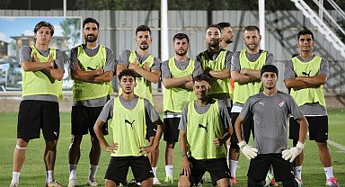 Elazığspor'da Erzurum kampı 29 futbolcu ile başladı